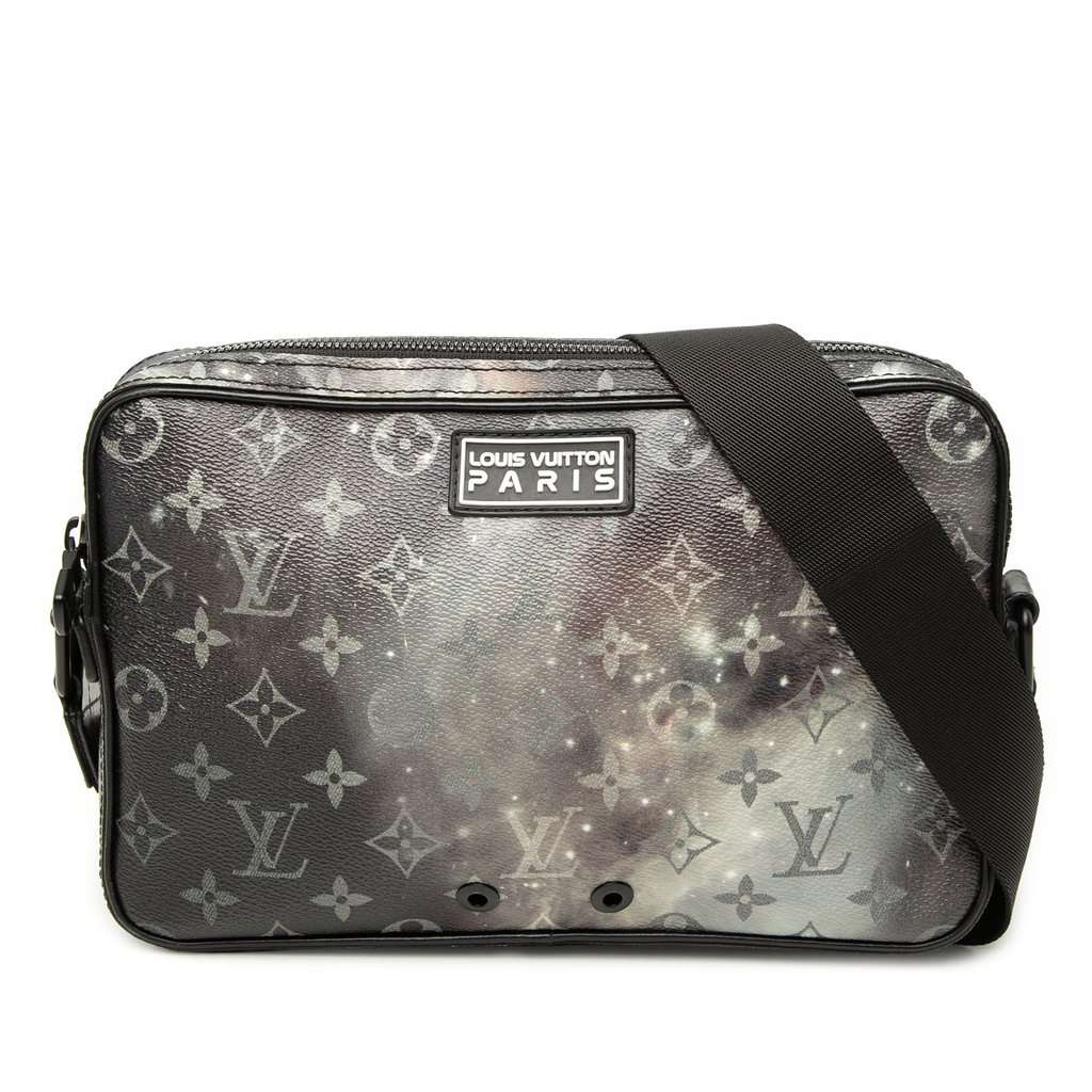 Louis Vuitton Monogram Galaxy Alpha Messenger Bag Black Very good - Front View