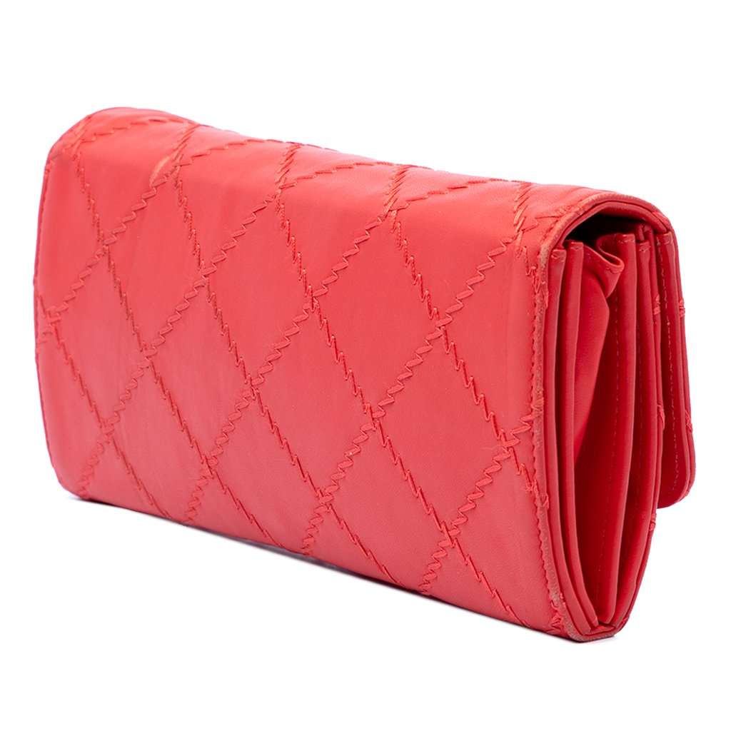 Chanel CC Quilted Lambskin Ultimate Stitch Wallet On Chain Red Leather Very good condition - Back View
