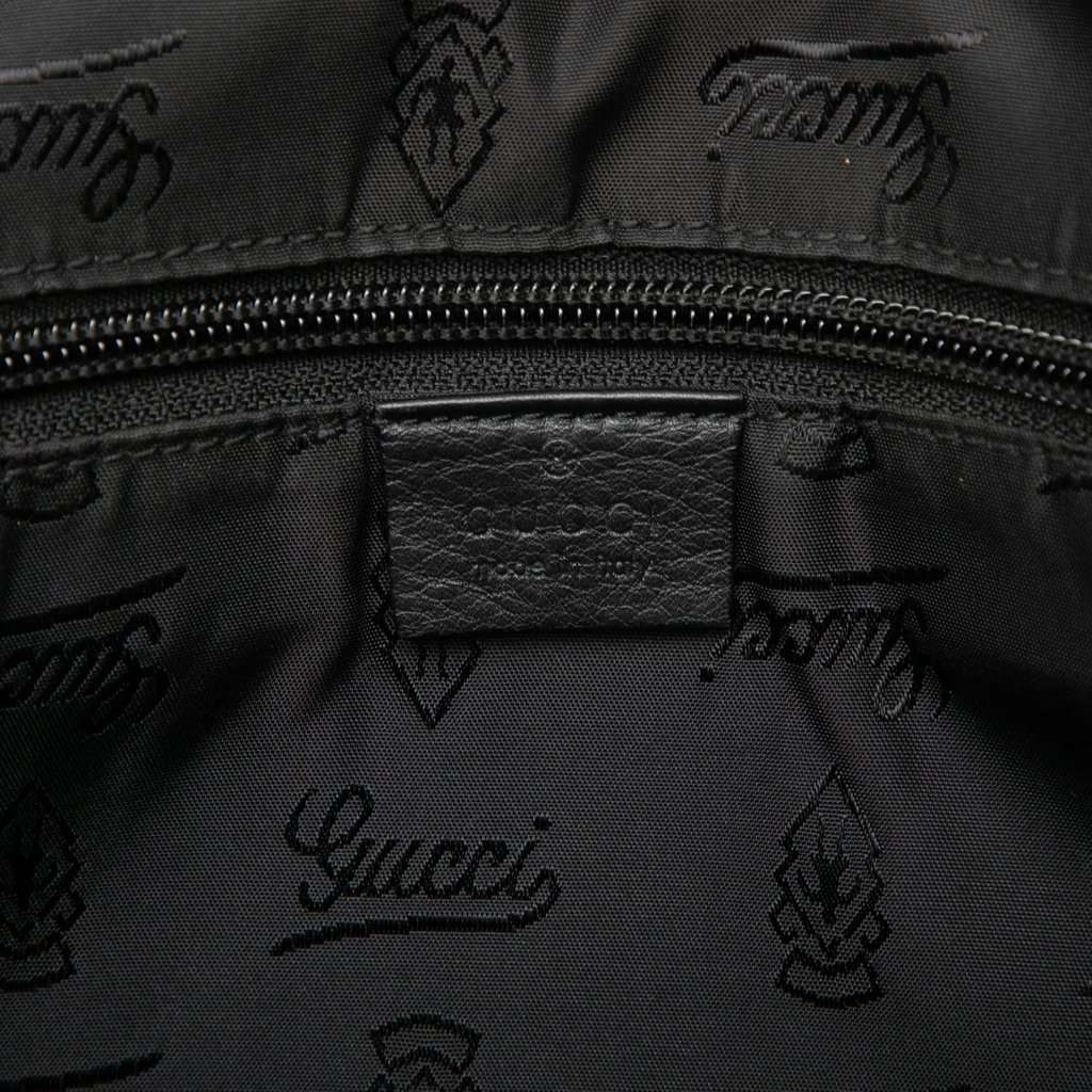 Gucci Guccissima Messenger Bag Black Leather Very good condition - Box View