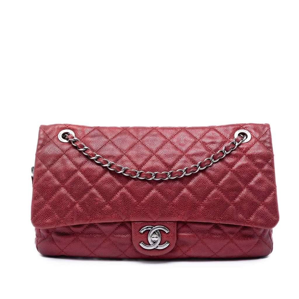 Chanel Jumbo Quilted Iridescent Caviar Easy Flap Red Leather Very good condition - Front View