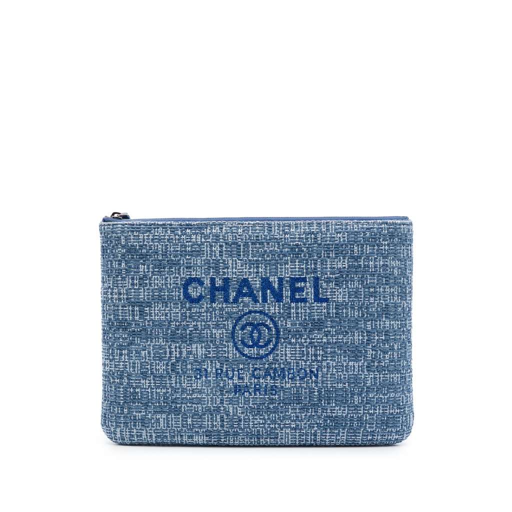 Chanel Medium Tweed Deauville O Case Clutch Blue Very good condition - Front View