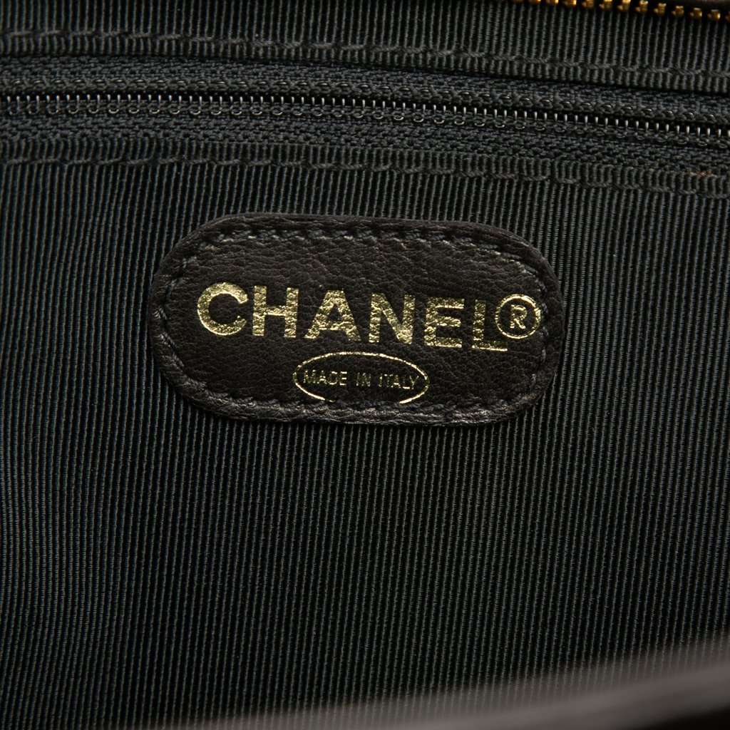 Chanel CC Lambskin Front Zip Pocket Tote Black Leather Very good - Box View