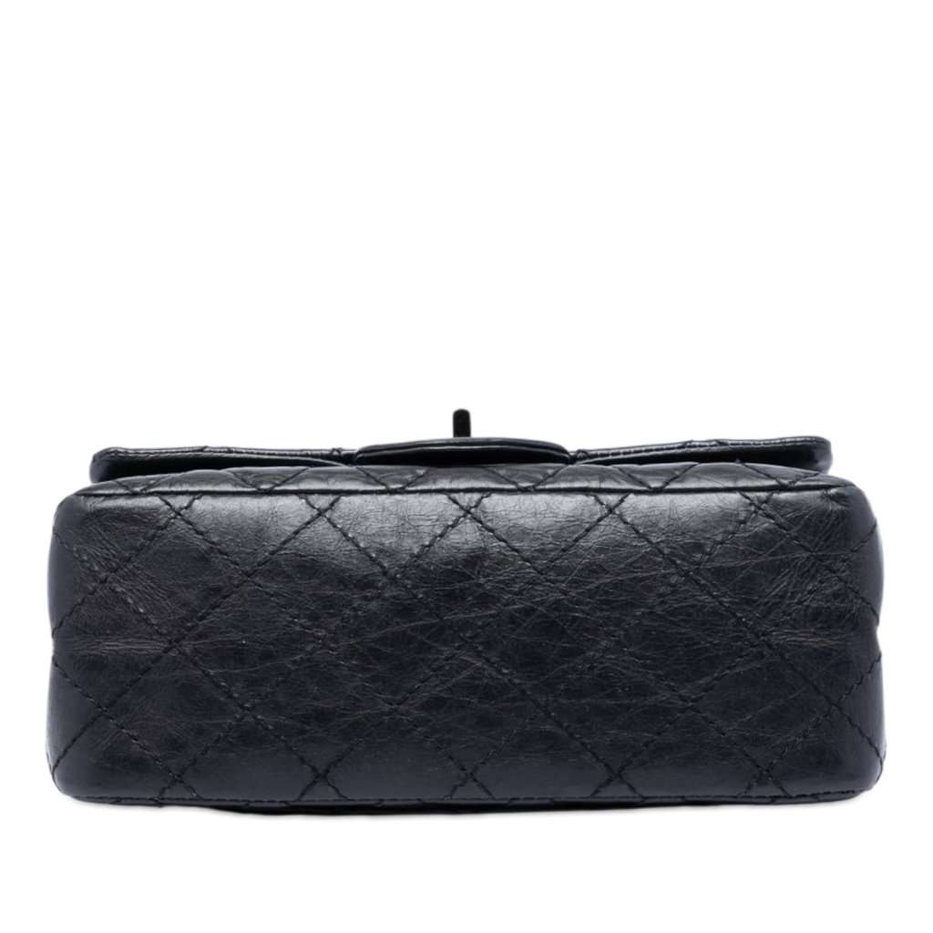 Chanel Quilted Aged Calfskin Reissue 2.55 Double Flap 224 Black Leather Very good condition - Inside View