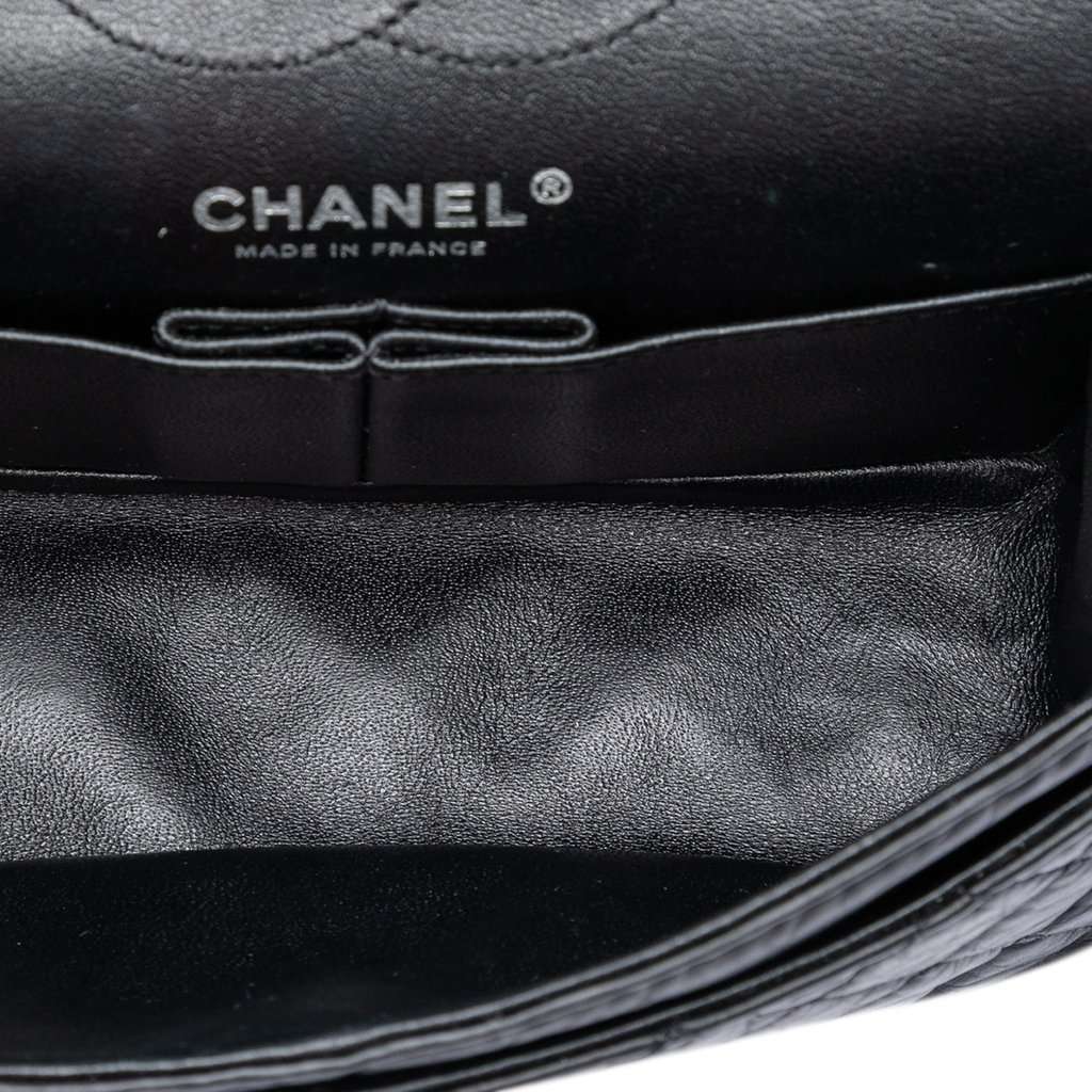 Chanel Quilted Aged Calfskin Reissue 2.55 Double Flap 224 Black Leather Very good condition - Model View