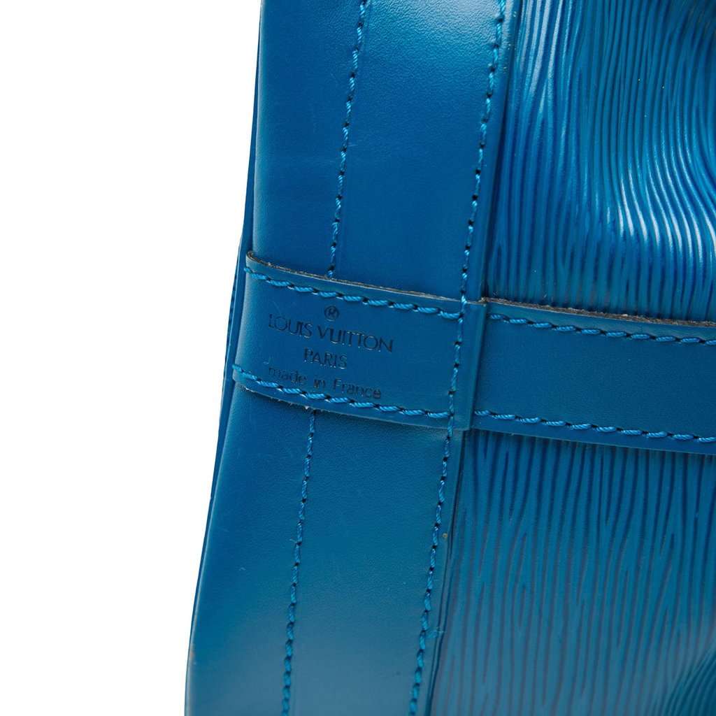 Louis Vuitton Epi Noe GM Blue Leather Very good - Box View