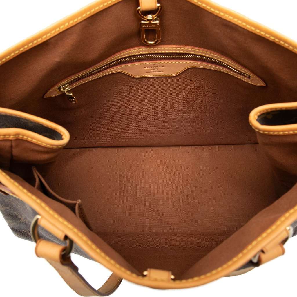 Louis Vuitton Monogram Batignolles Horizontal Brown Good - Model View