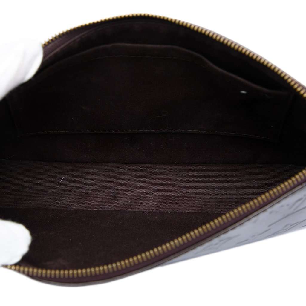 Louis Vuitton Monogram Vernis Pochette Accessoires Purple Leather Very good - Model View