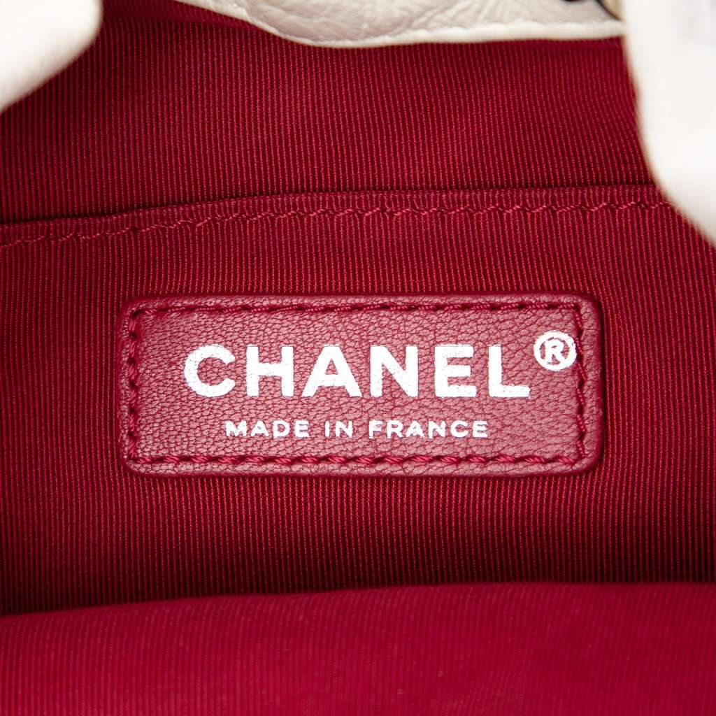 Chanel Small Bicolor Quilted Calfskin Gabrielle Bucket Bag White Leather Very good condition - Box View