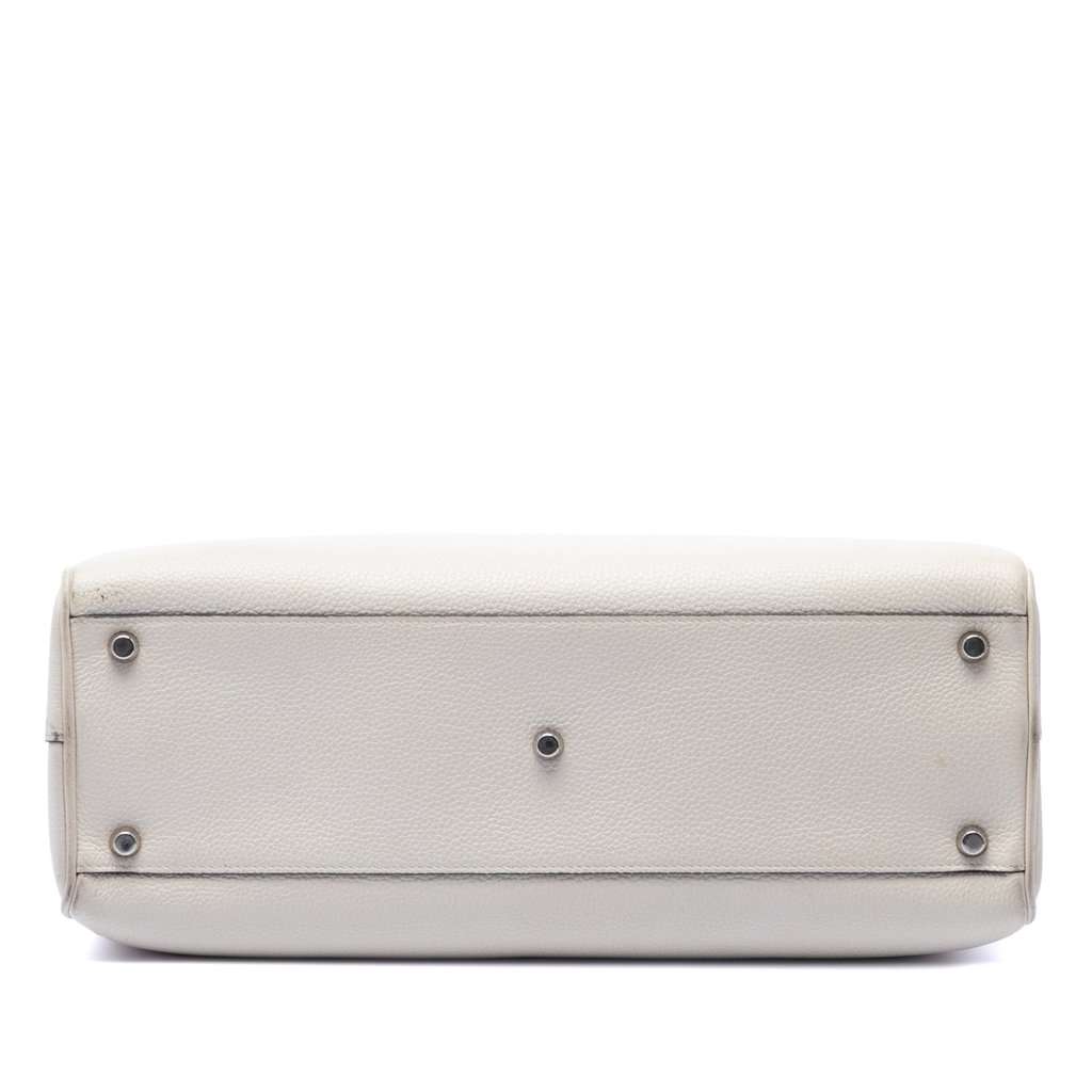 Gucci Medium Calfskin Zumi Top Handle Bag White Leather Very good condition - Inside View