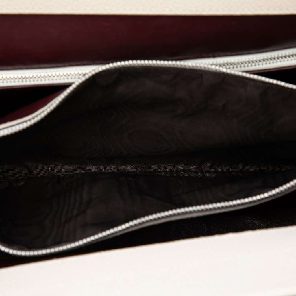 Gucci Medium Calfskin Zumi Top Handle Bag White Leather Very good condition - Model View