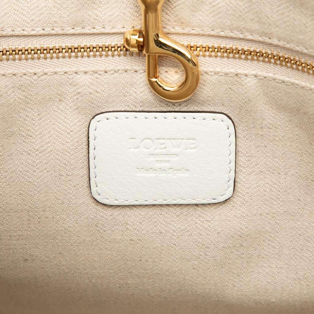 Loewe Leather Heritage Tote White Leather Very good condition - Box View