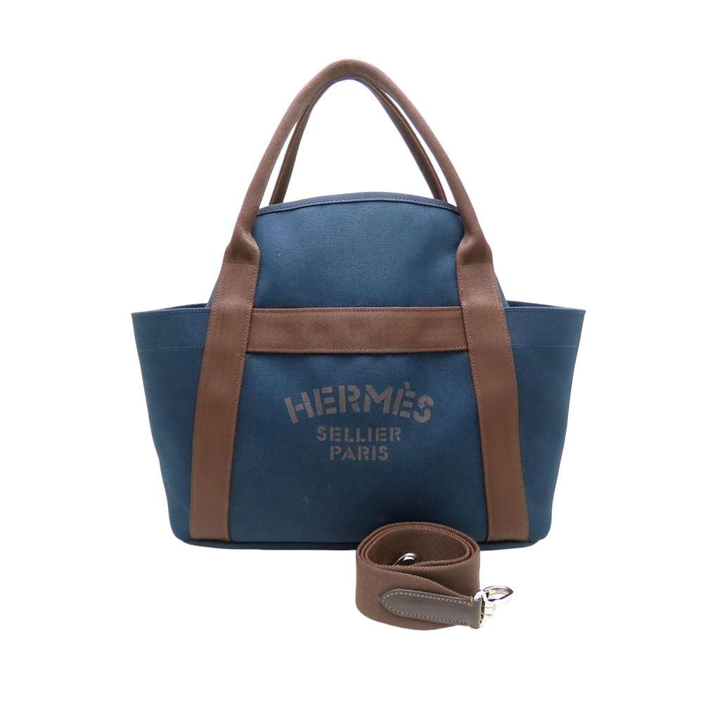 Hermès Toile Sac de Pansage Grooming Bag Blue Very good condition - Front View