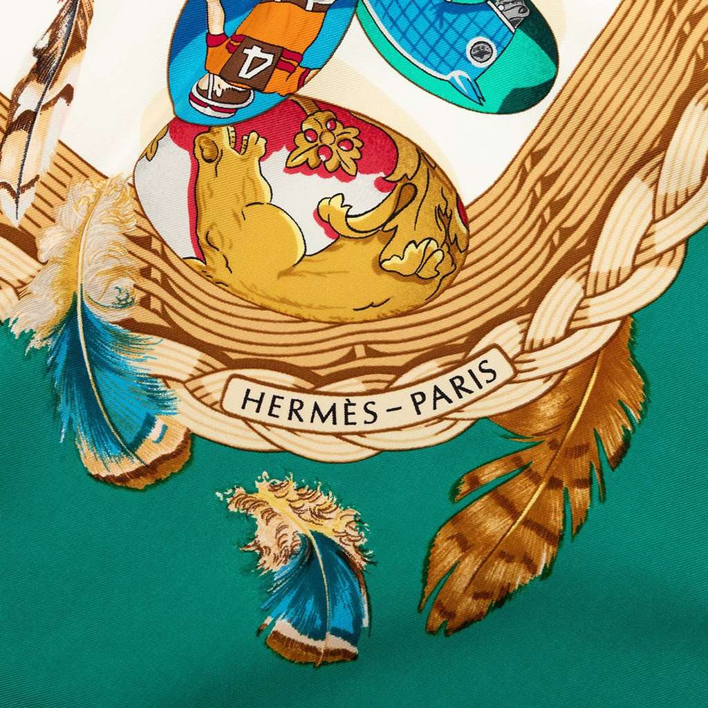 Hermès Couvee d Hermes Silk Scarf 90 White Very good - Inside View