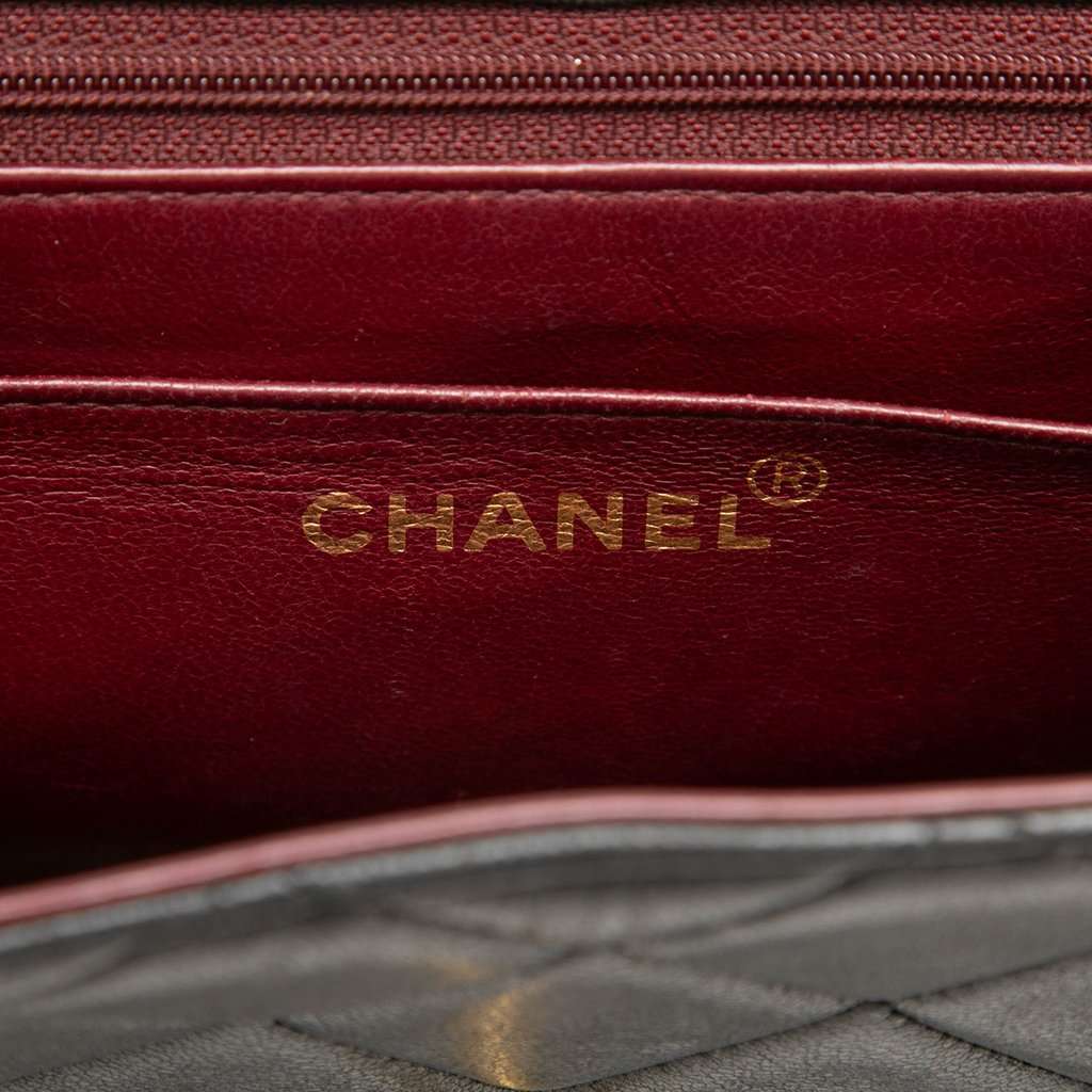 Chanel XL CC Quilted Lambskin Square Single Flap Black Leather Very good condition - Box View