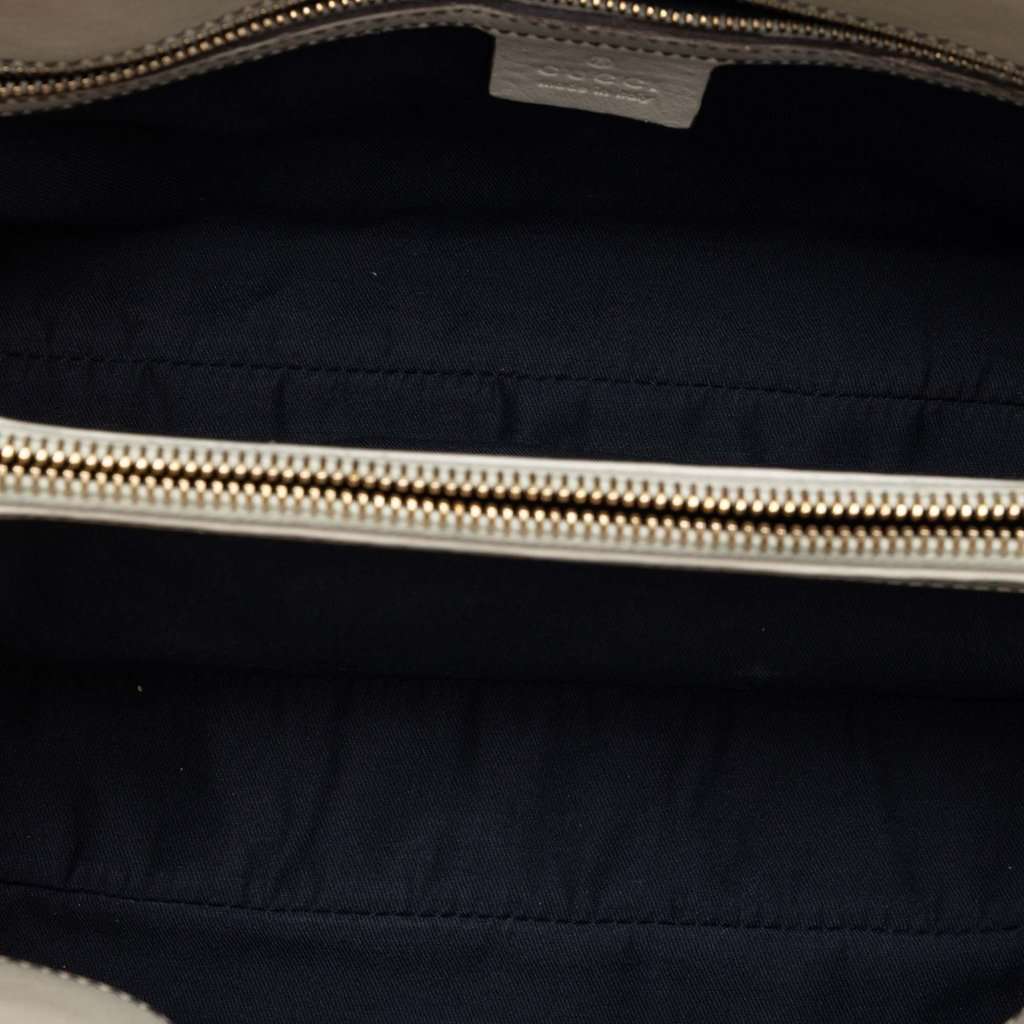 Gucci GG Canvas Web Handbag Beige Very good condition - Model View