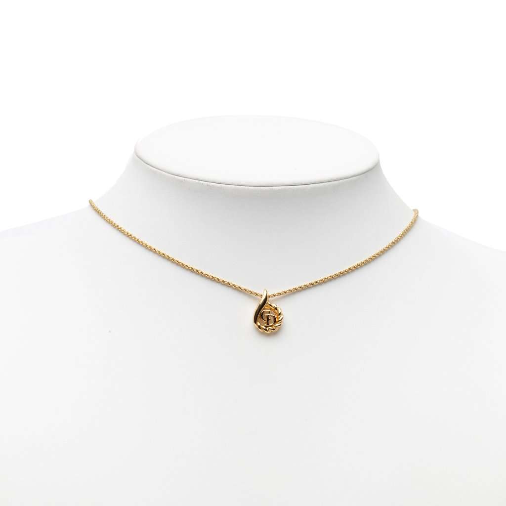 Dior Gold Plated CD Pendant Necklace Gold Metal Very good condition - Box View