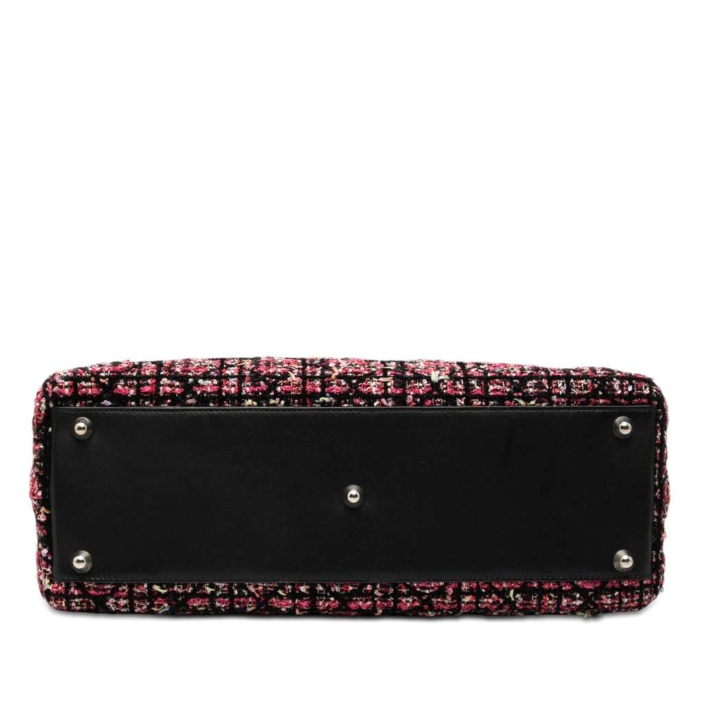 Dior Large Tweed Cannage Fringe Lady Dior Pink Very good condition - Inside View