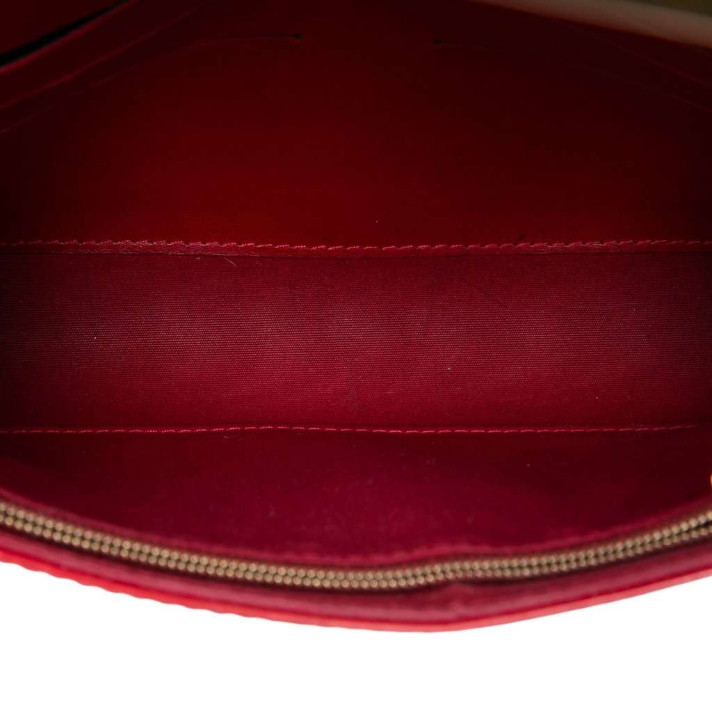 Louis Vuitton Monogram Vernis Ana Red Leather Very good - Model View