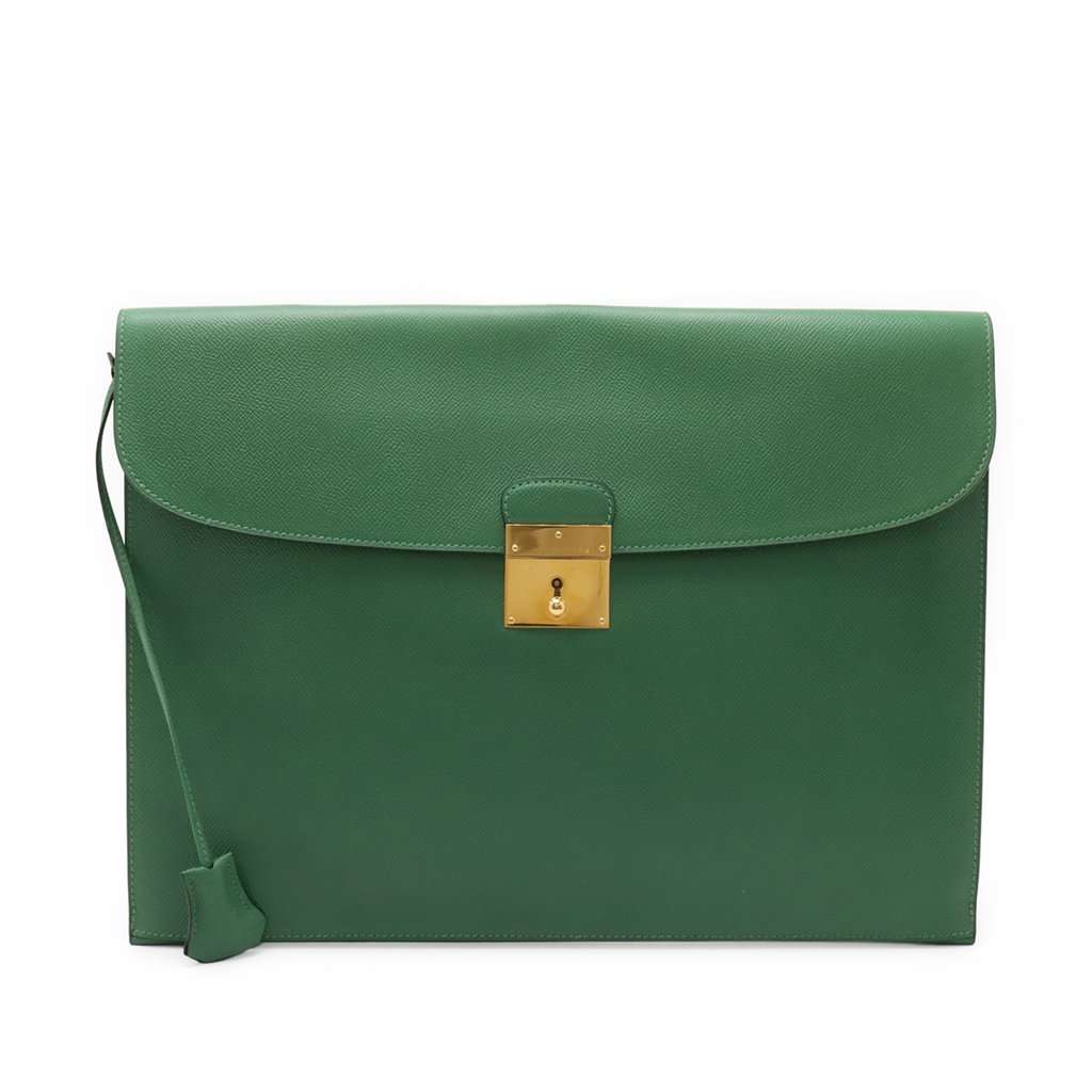 Hermès Courchevel Kirius Clutch Green Leather Very good condition - Front View