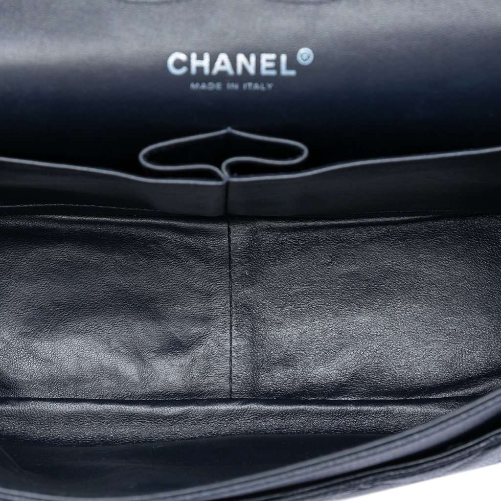 Chanel Jumbo Classic Caviar Double Flap Blue Leather Very good condition - Model View