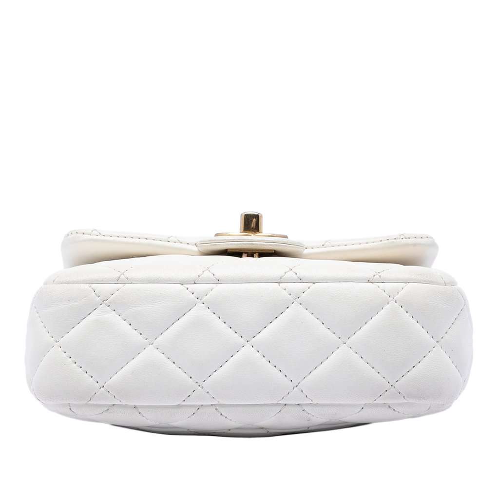 Chanel Mini Square Classic Lambskin Enamel Coco Hearts Single Flap White Leather Very good condition - Inside View