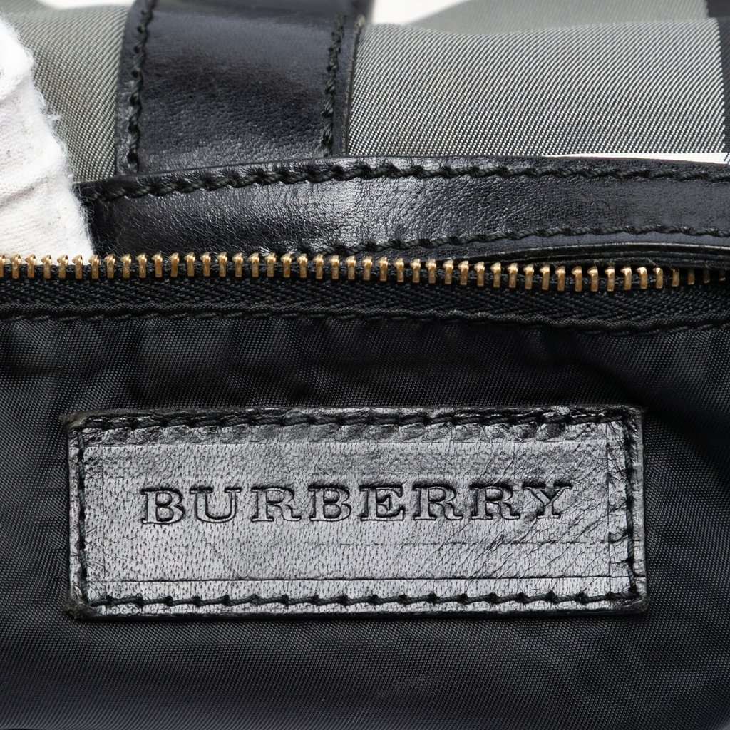 Burberry Check Nylon Grafton Hobo Black Very good condition - Box View