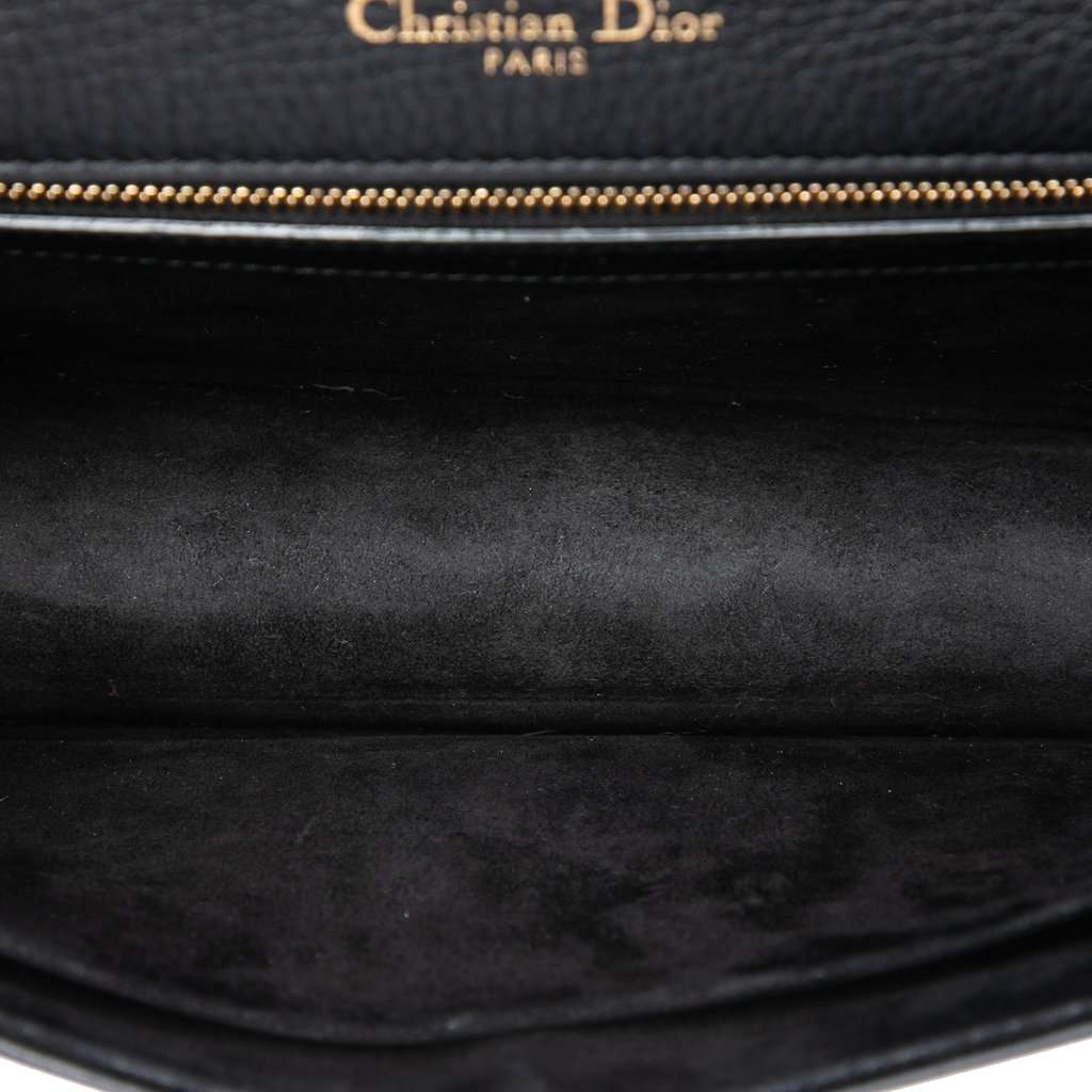 Dior Medium Calfskin Diorama Flap Black Leather Very good - Model View