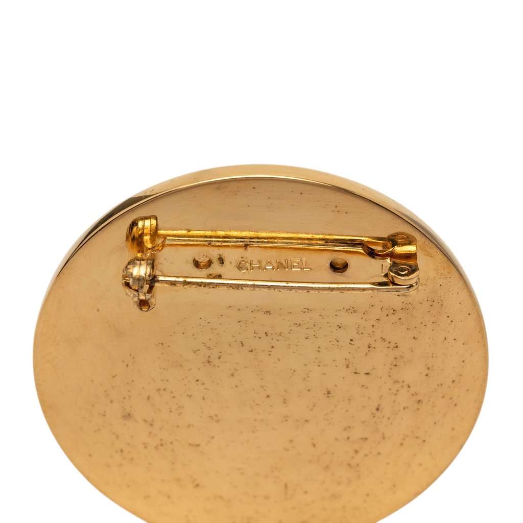 Chanel CC Gold Plated Enamel Round Pin Brooch Gold Metal Very good condition - Inside View