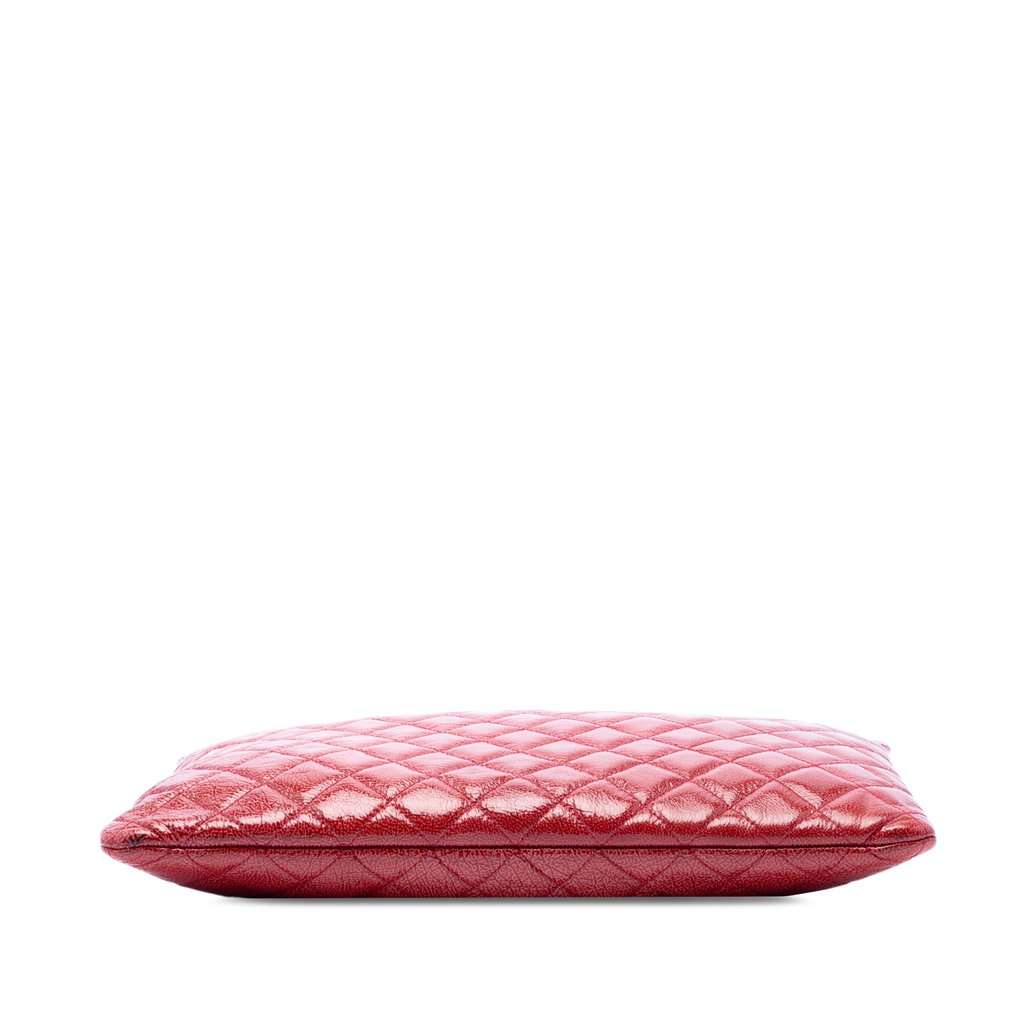 Chanel Large Quilted Patent O Case Clutch Red Leather Very good - Inside View
