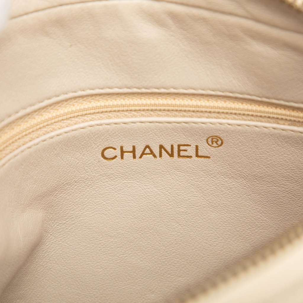 Chanel CC Quilted Lambskin Tassel Crossbody Bag Beige Leather Good condition - Box View