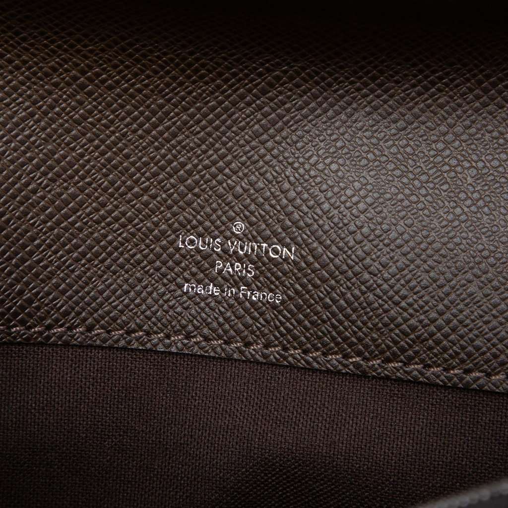 Louis Vuitton Taiga Belaia Clutch Brown Leather Very good condition - Box View
