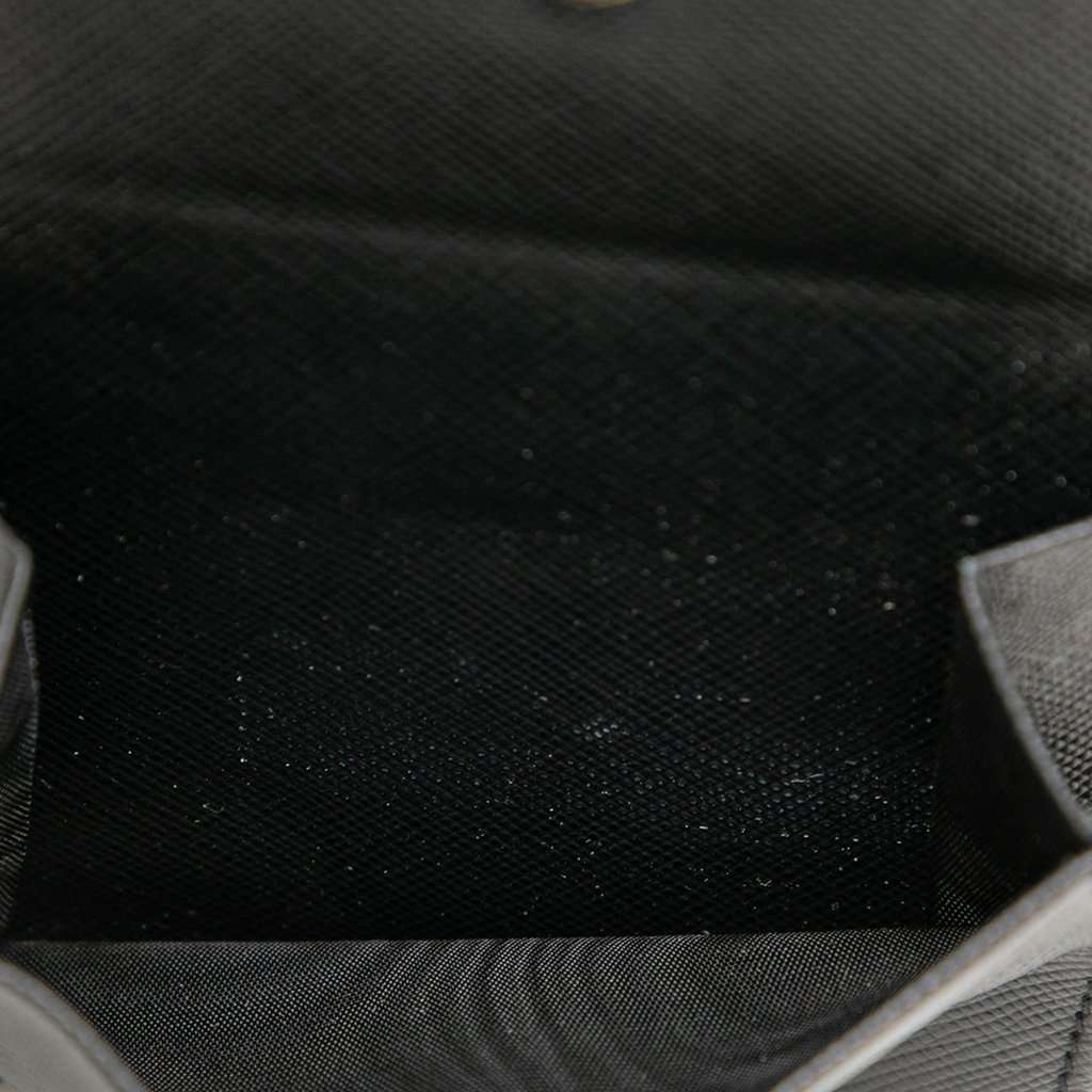 Prada Saffiano Zip Around Wallet Black Leather Very good condition - Model View
