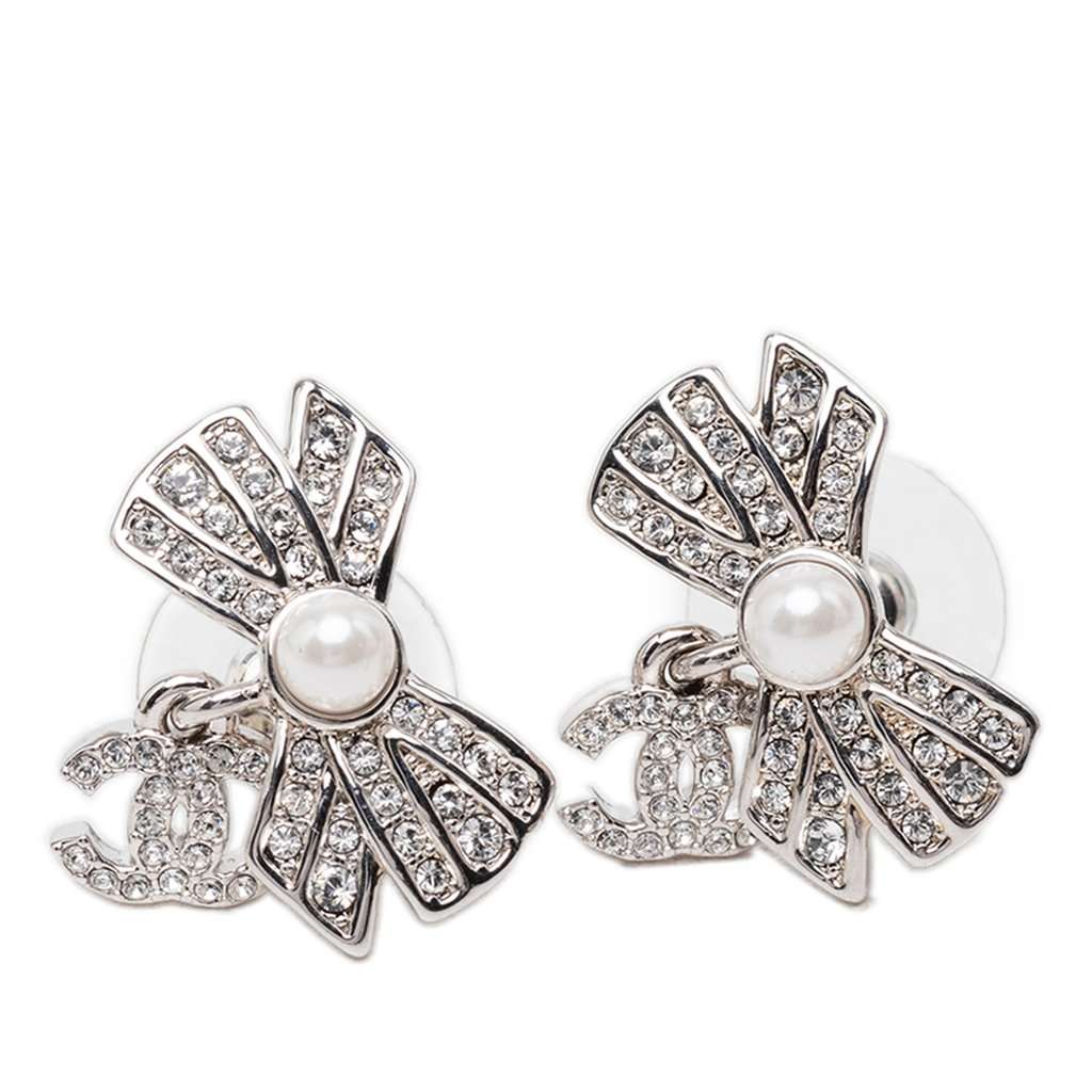 Chanel Brass Strass and Faux Pearl Bow CC Drop Bullet Back Earrings Silver Metal Very good condition - Front View