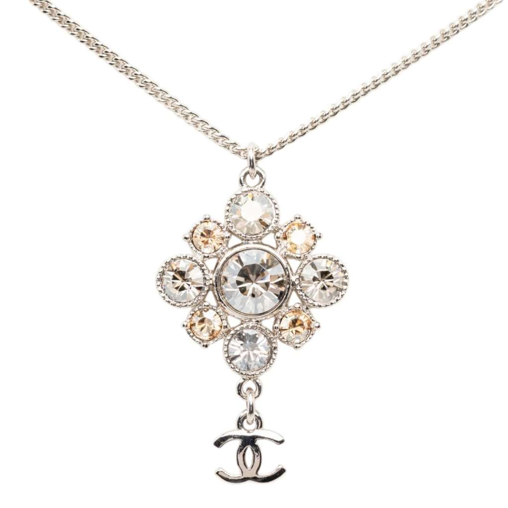 Chanel CC Brass Strass Pendant Necklace Silver Metal Very good condition - Front View