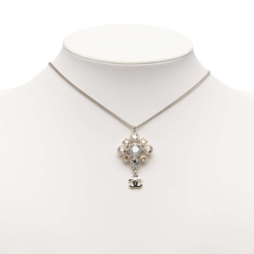 Chanel CC Brass Strass Pendant Necklace Silver Metal Very good condition - Box View