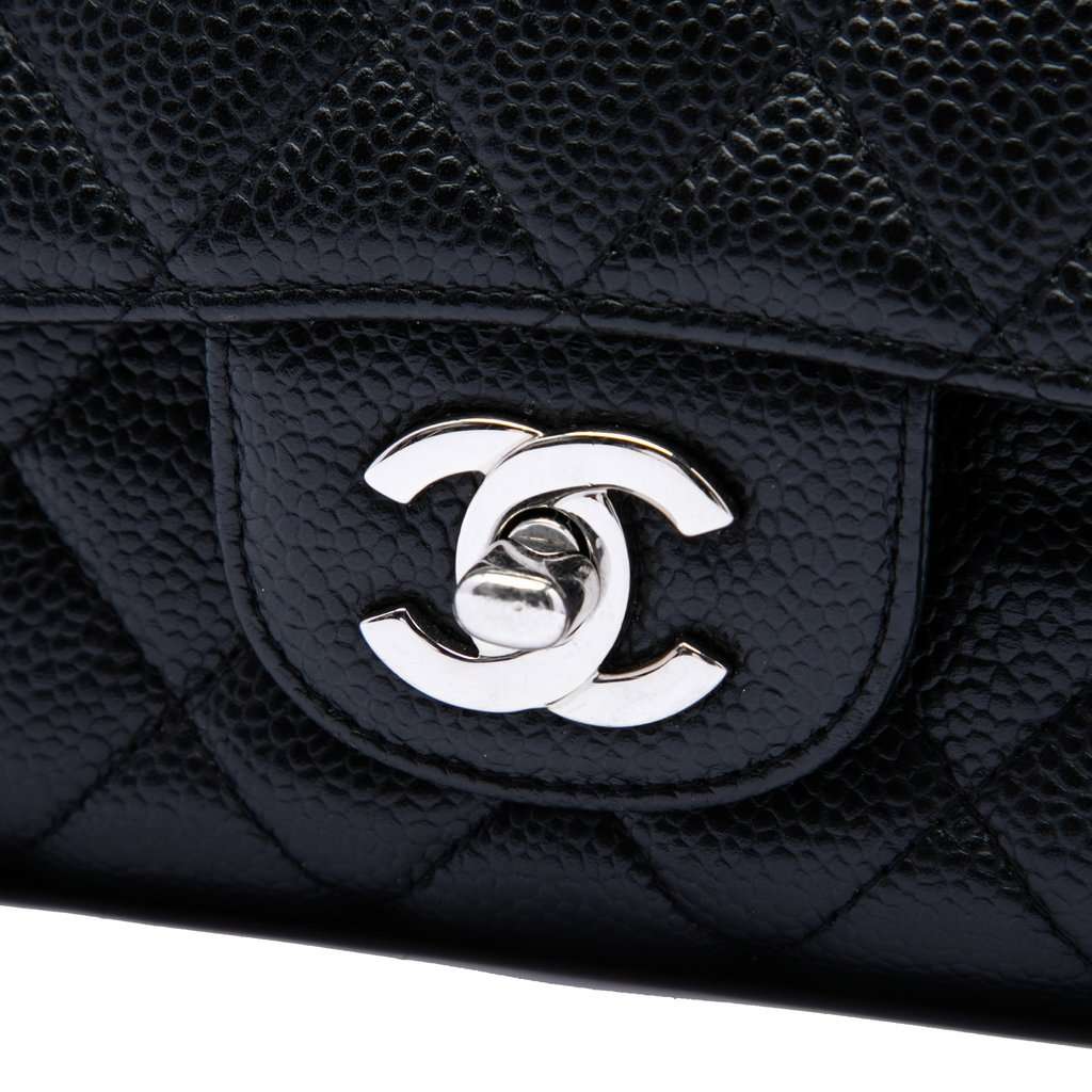 Chanel Medium Classic Caviar Double Flap Black Leather Very good condition - Box View