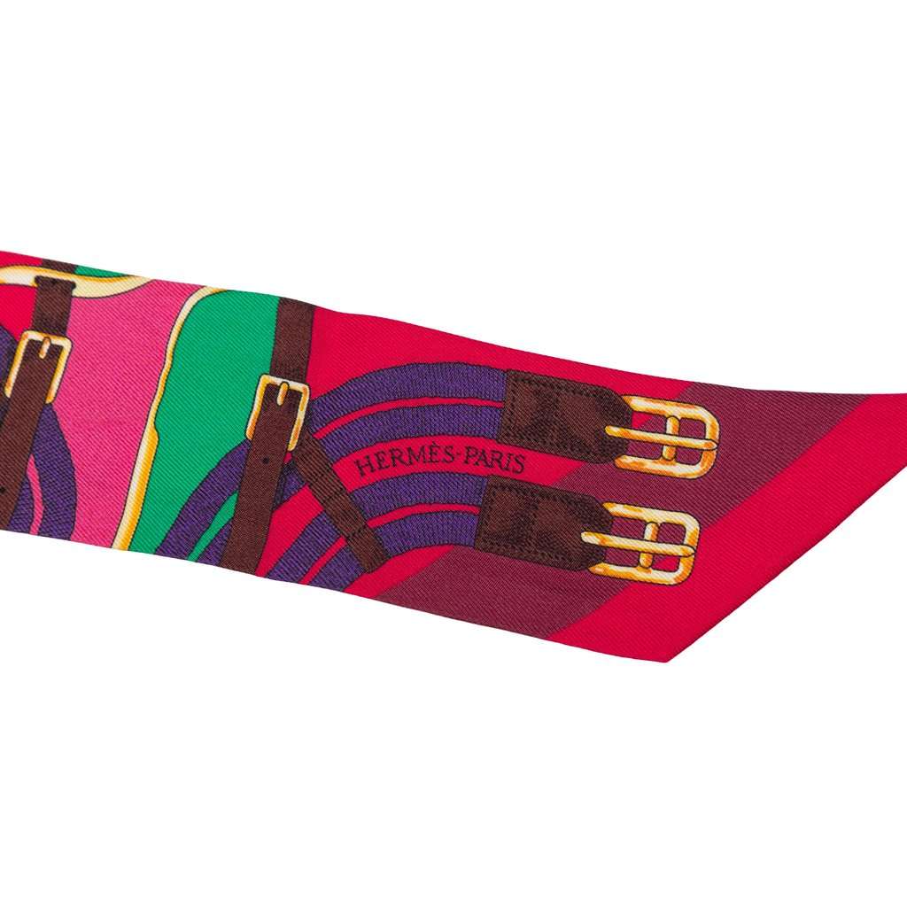 Hermès Mors a Jouets Silk Twilly Scarf Pink Very good condition - Back View