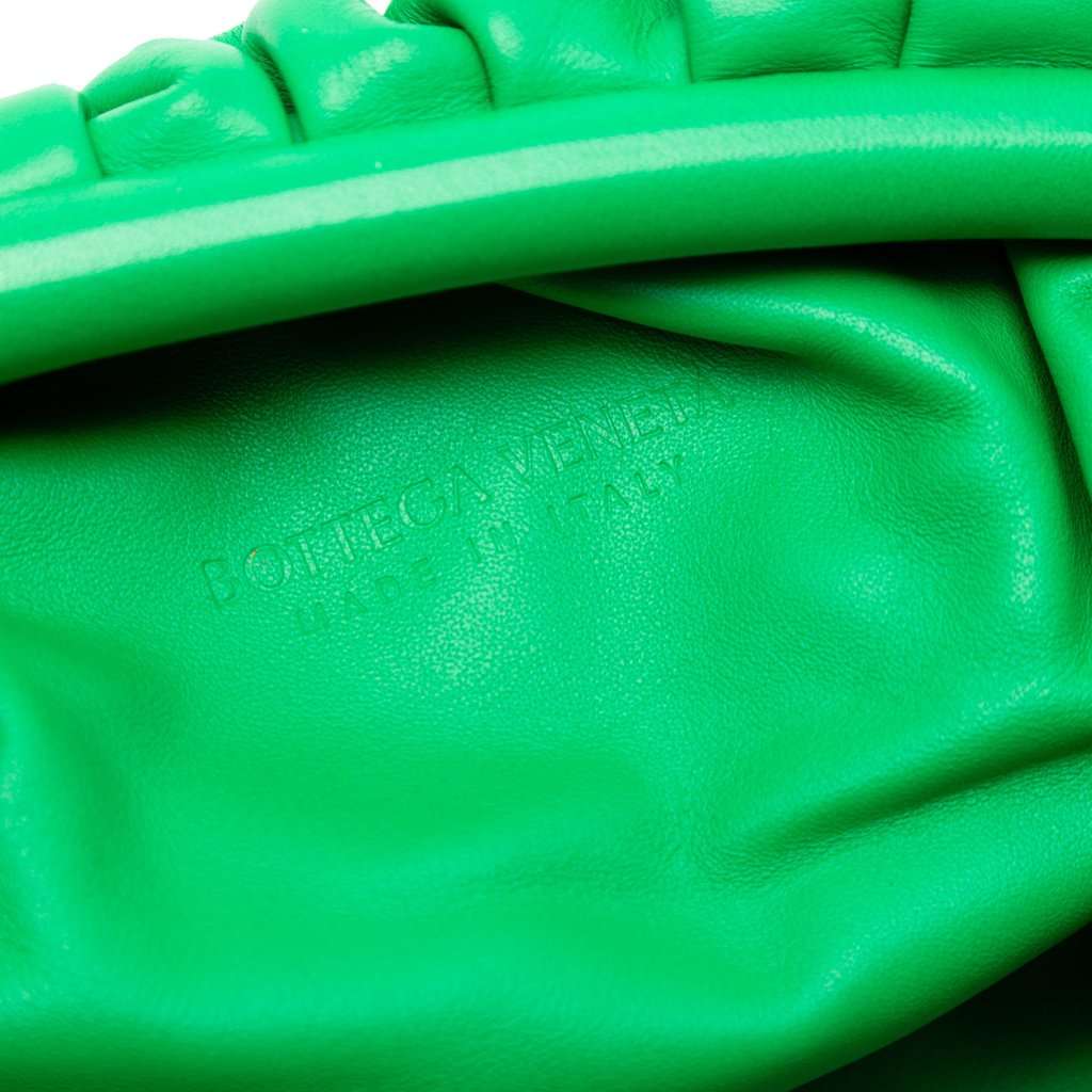 Bottega Veneta Teen Lambskin Pouch Green Leather Very good condition - Box View