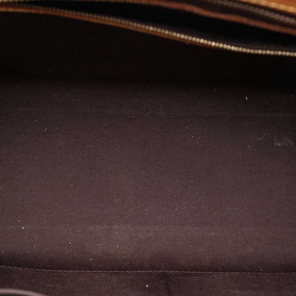 Louis Vuitton Monogram Vernis Brea MM Purple Leather Very good condition - Model View