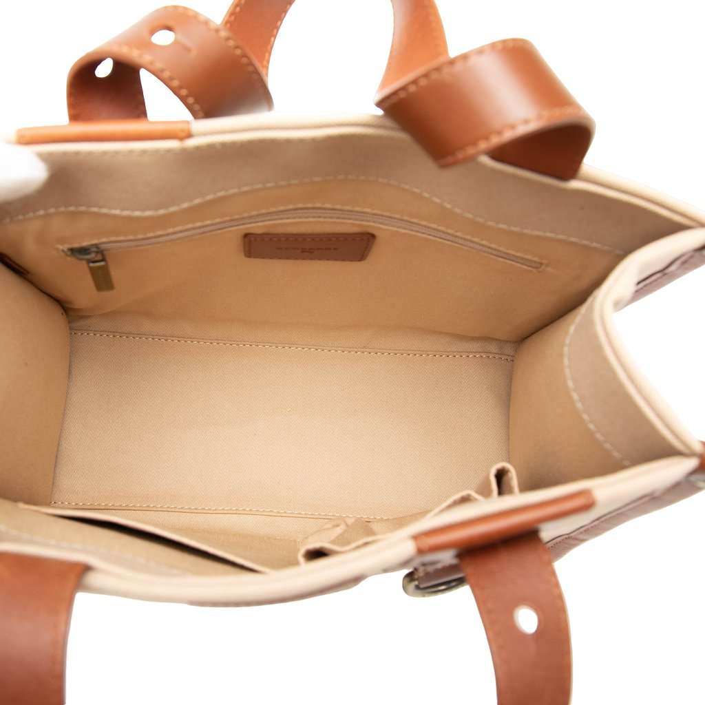 Burberry Canvas Tote Beige Very good - Model View