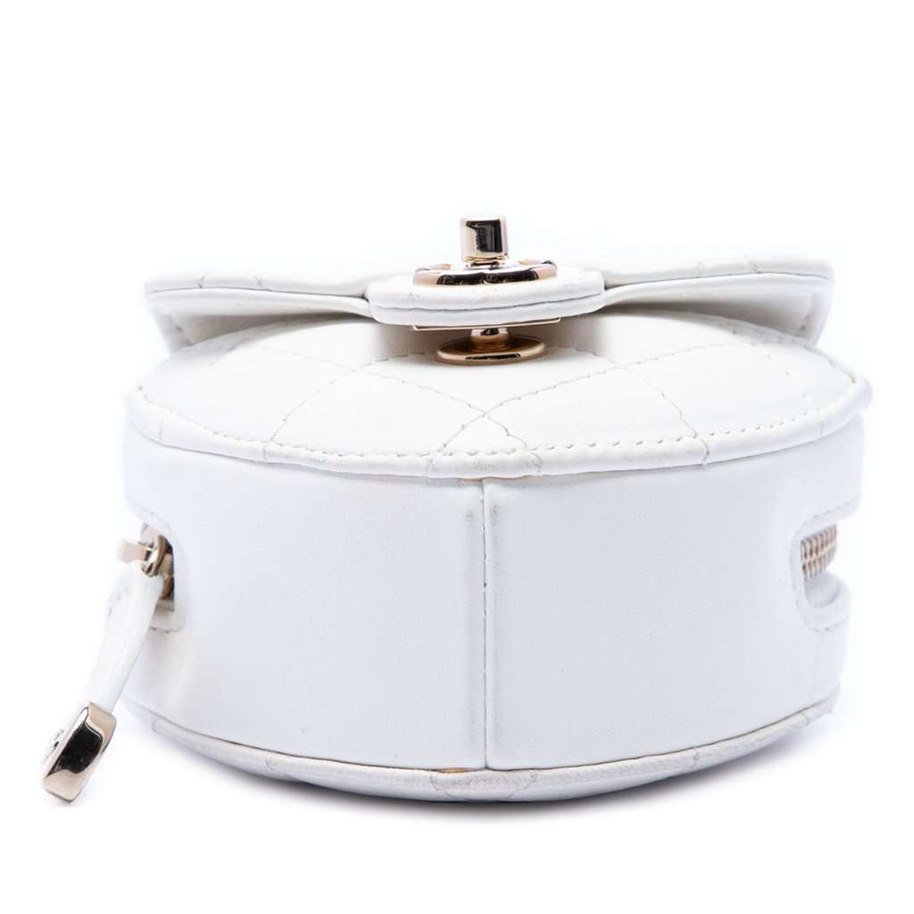 Chanel Mini Quilted Lambskin CC in Love Heart Necklace Bag White Leather Very good condition - Inside View