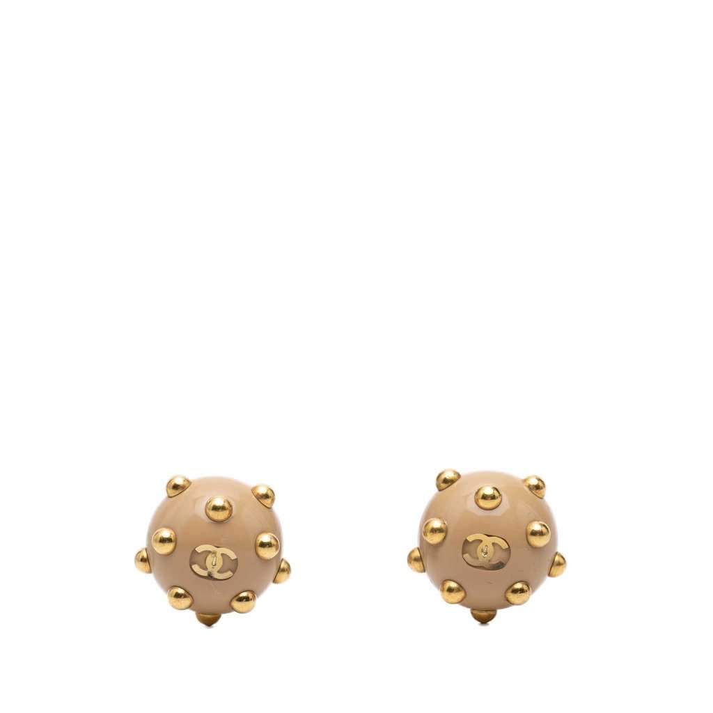 Chanel CC Resin and Gold Plated Studded Clip On Earrings Beige Plastic Very good condition - Front View