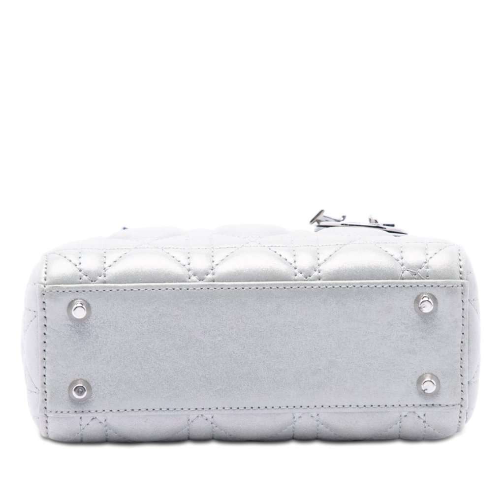Dior Mini Iridescent Lambskin Cannage Lady Dior Silver Leather Very good condition - Inside View