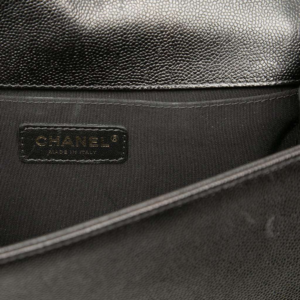 Chanel Old Medium Chevron Caviar Boy Flap Black Leather Very good - Box View