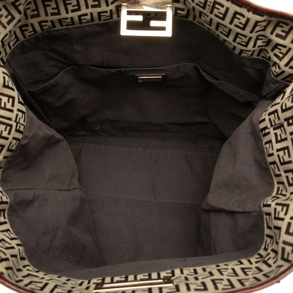 Fendi Zucchino Canvas Tote Beige Very good condition - Model View