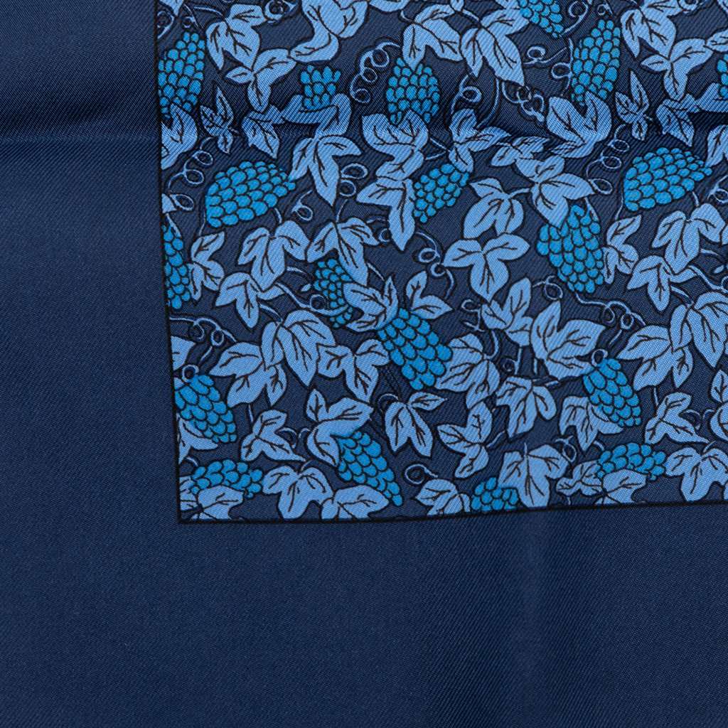 Hermès Grape Vines Silk Pocket Square Scarf Blue Very good - Model View