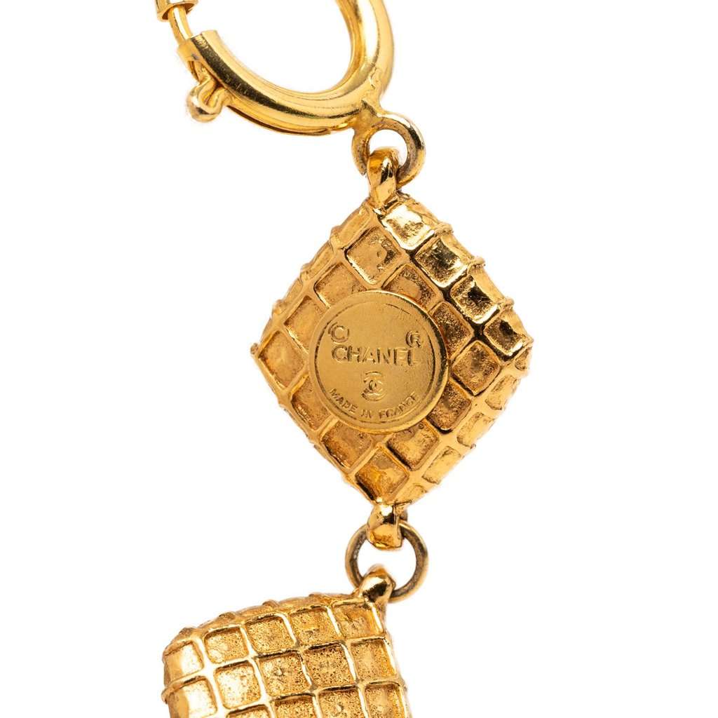 Chanel CC Gold Plated Quilted Diamond Necklace Gold Metal Very good condition - Inside View