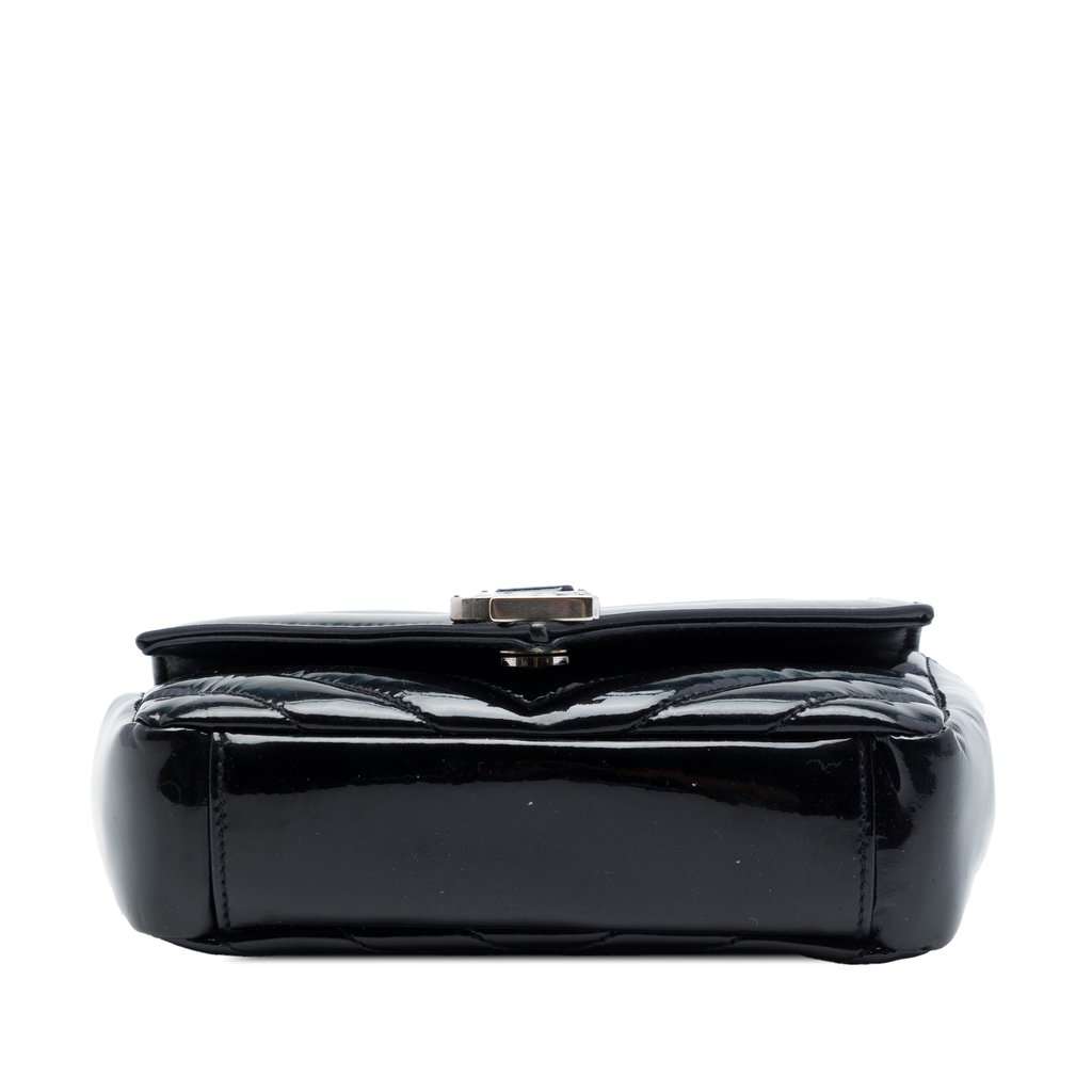 Saint Laurent Baby Chevron Patent Classic Monogram Chain Bag Black Leather Very good - Inside View