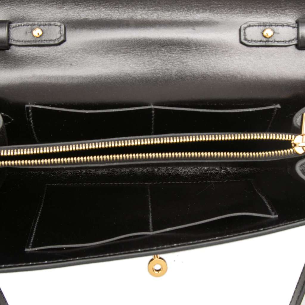 Hermès Box Calf Kelly To Go Wallet Black Leather Very good condition - Model View