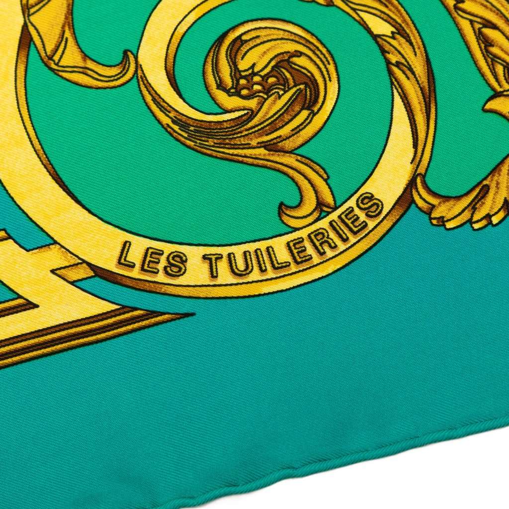 Hermès Les Tuileries Silk Scarf 90 Green Very good - Model View